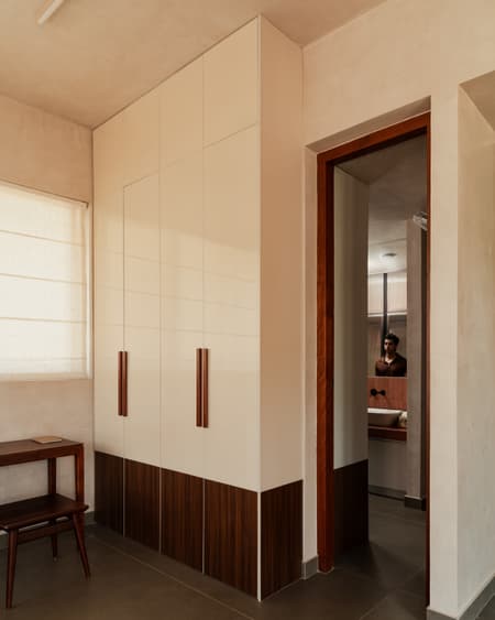 TINY HOUSE