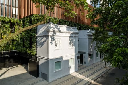 Guilhermina Commercial Building