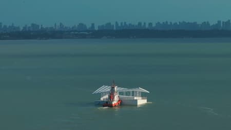 AquaPraça Floating Plaza