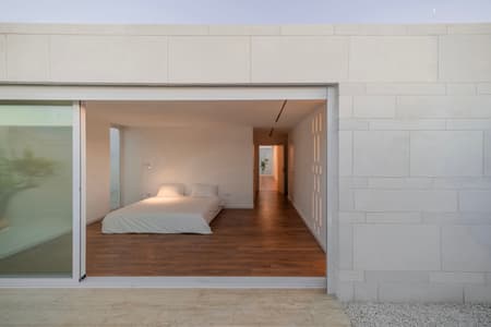 Tneib House