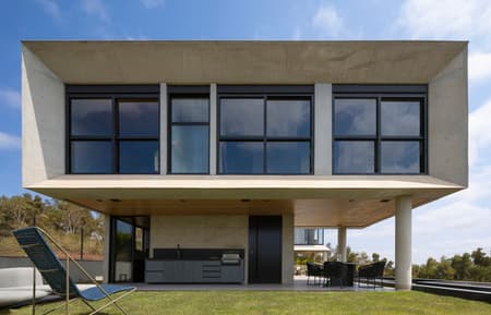 GM House