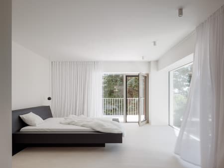 House Transformation in Harmonia