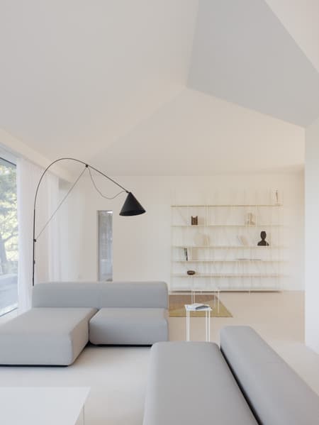 House Transformation in Harmonia
