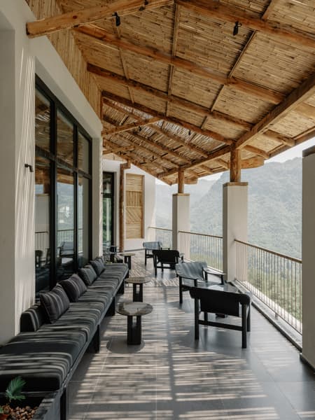 Cloudhaus Hotel