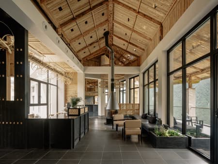 Cloudhaus Hotel